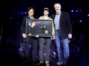 Scott Borchetta Instagram - It is always an honor and privilege to showcase some of @bigmachinelabelgroup’s superstars and in-demand newcomers with our industry partners. 

I hope all @crsofficial attendees loved it as much as we did. 👊

Oh yeah… we loved presenting @connersmithmusic with his first RIAA-certified GOLD single! 📀

#CRS2023 | #BMLGfamily