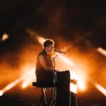 Sebastián Yatra Instagram - Ayer la cantamos así en Valencia, pero #Vagabundo ya es de ustedes!!! YA VAN MÁS DE 160K VIDEOS SUBIDOS 🥲🏝️🔥🍹🦦⛵️🌈👙🩳☀️🌅🫶🏻🙏🏻✨ Valencia, España