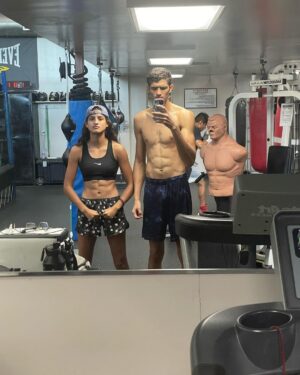 Sebastian Fundora Instagram - 3 weeks to go!! #fundorasquad #Oct8th #carson #premierboxingchampions #showtime