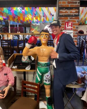 Sebastian Fundora Instagram - WBC 60th anniversary dinner ✅ ✅✅
Thank you to my WBC family for inviting my sister and I again. 🥊🥊