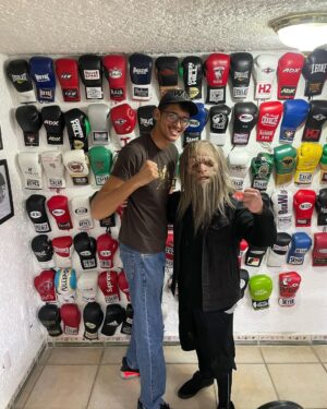 Sebastian Fundora Instagram - It was a pleasure meeting brother @josejasbox , hope to see you soon again 🥊🔰