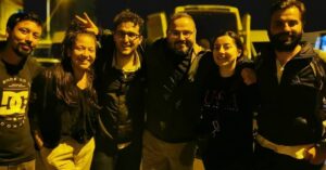 Selçuk Aydemir Instagram - 5. Geleneksel reji fotosu

Bir projenin daha çekimleri biter. Ellerinize sağlık. Her şey için çok teşekkür ederim. 
@tr4033 #mahalledenarkadaşlar