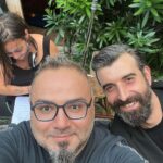 Selçuk Aydemir Instagram - Güven Bana, son 2 gün. Samet Bey’in çocukluk anılarını dinliyorum :) @gurselsamet @gzmcnkrtrn #guvenbana