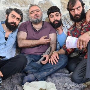 Selçuk Aydemir Instagram - Rolün büyüğü küçüğü olmaz, güven bana…
@ufukbayraktar_official 
@kivancarslan @onurgokcek1