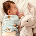 Seo Hwa-yi Instagram - #기특한우리아기 💛 👶🏻어린이집 가는것도 , 이제 식당에서 앉아서 같이 맘마🍼먹는 것도, 걸으려고 노력하는 것도, 🥰웃어주는 것도 매 순간 순간마다 기특해🙏🏻 항상 밝게 웃는 아가가 될 수 있게 엄마가 매일매일 노력할게 💛 사랑해 김골드 💛 엄마가 되는 것은 매일매일 잘해줘도 모자라다! #그모습그대로빛나게 ✨