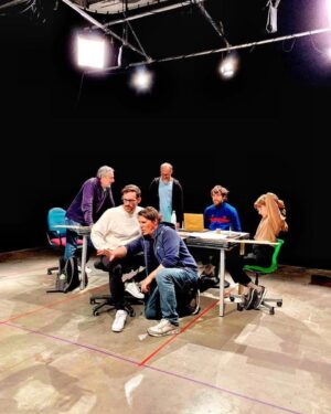 Sergio Peris-Mencheta Instagram - Arrancamos los ensayos de “Cielos” de Wajdi Mouawad, con la dirección de Sergio Peris-Mencheta y la mitad de las entradas ya vendidas en @teatroabadia 🙏

Acompañados de un super equipazo 👉 @jorgekent_actor, @xagi69, @alvaromonje, @pitergram, @serlanza y @rodrigosimon_ , @labelmontemarta y @xoelfdez

Con la colaboración de: @makeandsellsoap, @silvietab, Alan Veziri Saeedi, Javier Blazquez, Beata Iwona Kruk y Beatrice Binotti. 

Texto: Wajdi Mouawad
Dirección y Traducción: @perismencheta
Diseño Escenografía: @aameloni
Diseño Vestuario: @eldanoriega
Diseño Iluminación: @picazolight
Diseño Espacio Sonoro y Programación de Qlab: Enrique Mingo
Creación de contenidos audiovisuales: @ezequielrg
Composición Musical: @joanmiquelperez 
Atrezzista: @ramonhes
Ayudante Dirección: @oscarmartinezgil
Adjunto Dirección de Producción: @f.deojeda
Jefa de Producción y Regiduría: @bserranom
Gerente en gira y Regiduria: @pacoflorr
Asistente de producción: miriamprz_
Administración: @henar.hdez
Dirección Técnica: Manu Fuster
Coordinación Técnica  y técnico de luces @alberto_delasheras 
Dirección Producción y Producción Ejecutiva: @nuriacruzmoreno 
Prensa: @mariadiazteatro
Fotografía: Sergio Parra
Diseño Gráfico: @ramonhes
Distribución: @ggproduccion

Una producción de @barcopirataorg en coproducción con @rokamboleskas