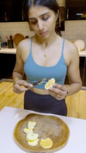 Shalini Balasundaram Instagram - My pre workout meal. Any guesses? Comment below 👇 #shalinibalasundaram #spreadlove Kuala Lumpur, Malaysia