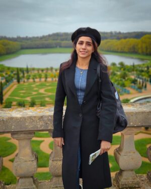 Shalini Balasundaram Instagram - Mentally still living my vacation mode. @sathish_natarajan #shalinibalasundaram #couplesgoals #travelgram #paris