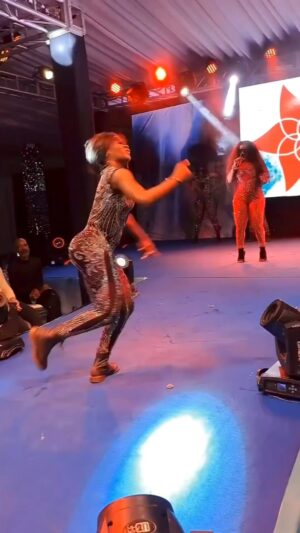 Shaquille O'Neal Instagram - and what new dance is this called?