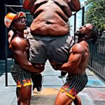 Shaquille O'Neal Instagram - charles barkley getting ready for the nba season35 days left @nbaontnt coming soon, u looking good charles