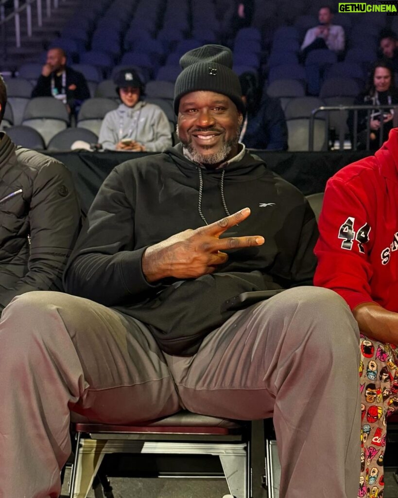 Shaquille O'Neal Instagram - @shaq in the building for Montverde Academy vs. Link Academy Nike EYBL Scholastic Showcase hoops on ESPNU!