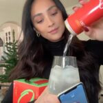 Shay Mitchell Instagram - It’s December. The holiday rush is official. But I’m stress free, and just over here getting everything I need from @doordash and the 12 Days of #DeckTheDoorstep Deals running through December 12 #DoorDashPartner #ad