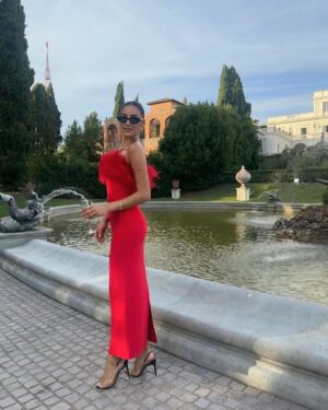 Shay Mitchell Instagram - wedding tip: slippers are a must 

Congrats @sarahpeluser & @ambassadorshah on your beautiful celebration of ❤️

Thank you for giving me a place to wear this dress to. Jk

Love you both.