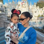 Shay Mitchell Instagram - A little bit of this and a little bit of that @lasventanasalparaiso @disneyland / @disneyparks