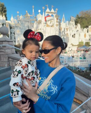 Shay Mitchell Instagram - A little bit of this and a little bit of that 

@lasventanasalparaiso 
@disneyland / @disneyparks