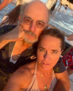 Sheila Kelley Instagram - We so in love. Do I want to punch him sometimes? Um, yeah. Does he drive me batshit crazy in moments? Oh, you bet. But he’s the soul carver love of my life. With him I’m better. I’m smarter. I’m more challenged. I’m brought to my knees and I grow. And grow, and grow. Beyond anything I thought. He helps me carve away all the noise, all the “shoulds” and “supposed tos” to get to the true essence of myself. ⠀⠀⠀⠀⠀⠀⠀⠀⠀ Find someone who is your champion in life. Someone who will lift you up when everyone else is breaking you down. ⠀⠀⠀⠀⠀⠀⠀⠀⠀ That’s a soul carver.