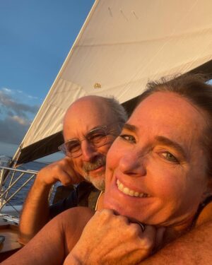 Sheila Kelley Instagram - We so in love. Do I want to punch him sometimes? Um, yeah. Does he drive me batshit crazy in moments? Oh, you bet. But he’s the soul carver love of my life. With him I’m better. I’m smarter. I’m more challenged. I’m brought to my knees and I grow. And grow, and grow. Beyond anything I thought. He helps me carve away all the noise, all the “shoulds” and “supposed tos” to get to the true essence of myself. 
⠀⠀⠀⠀⠀⠀⠀⠀⠀
Find someone who is your champion in life. Someone who will lift you up when everyone else is breaking you down. 
⠀⠀⠀⠀⠀⠀⠀⠀⠀
That’s a soul carver.
