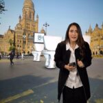 Shibani Bedi Instagram - “This #WorldToiletWeek, Let’s unite as a team and elevate our bathroom habits by ensuring a clean toilet for the next person to use, collectively protecting and promoting the well-being of our community, leaving no one behind! Support @shibani_bedi in #AcceleratingChange with #MissionSwachhtaAurPaani, an initiative by @harpic_india & @cnnnews18 Visit https://www.news18.com/missionswachhtapaani/ to know more. #Harpic #SanitationForAll #ReckittIndia #SDG6 @un_water