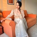 Shibani Bedi Instagram - Killing you softly 💫✨💫 . . Styled by @instashaikme Makeup and hair by @shine_and_shadow_ . . . #ootd #potd #wedding #weddingseason #shibanibedi