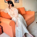 Shibani Bedi Instagram - Killing you softly 💫✨💫 . . Styled by @instashaikme Makeup and hair by @shine_and_shadow_ . . . #ootd #potd #wedding #weddingseason #shibanibedi