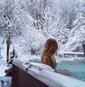 Shirley Lamy Instagram - L’endroit où je veux être en ce moment ❄️