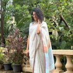 Shraddha Musale Instagram - I think these days, I am just looking for opportunities to wear sarees. It's truly a wonderful feeling 😻 #sareelove #cottonsaree #linensarees #greysaree #indianwear