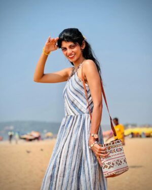 Shruthi Rajanikanth Instagram - GoAn beach and LoSt bUtTerFlY 🦋✨

costume @zaan_hijabs