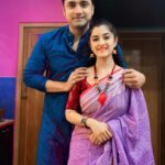 Shweta Bhattacharya Instagram - কিছু কিছু সম্পর্ক বিধাতার লেখা থাকে,সেই সম্পর্ক গুলোকে যত্নে রাখার দায়িত্ব, সম্পর্কে থাকা মানুষ দুটোকেই নিতে হয়.... অনেক চড়াই উৎরাই থাকে, সেগুলো কে অতিক্রম করতে হয়, সম্পর্কটাকে শিশুর মতো আগলে বড়ো করতে হয়, দীর্ঘায়ু করতে হয়,আর ঠিক সেই সম্পর্কটাই তোর আর আমার... যার মধ্যে কোনো প্রতিযোগিতা নেই, হার জিৎ নেই, কোনো স্বার্থ নেই,,,,,, বেঁচে থাকুক সম্পর্ক, ভালোবাসার সম্পর্ক #love #life #instagram #instagood