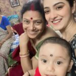 Shweta Bhattacharya Instagram - ছোট্ট মিষ্টি এক রোদের জন্মদিন আজ 😘 আমার টিপ এর জন্মদিন, দেখতে দেখতে ২ বছর হয়ে গেলো তোর... বড্ডো তাড়াতাড়ি বড়ো হয়ে যাচ্ছিস, আর কটা দিন ছোট থাক না টিপ ❤️,, তোর মুখের মিষ্টি মানি ডাক টা যে বড্ডো প্রিয় আমার কাছে😍😍তোর মানি তোকে খুব খুব ভালোবাসে টিপ 😍HAPPY BIRTHDAY LITTLE ANGEL 🎂🎂MANY MANY HAPPY RETURNS OF THE DAY🍰🍰🍫🍫