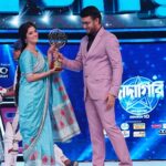 Shweta Bhattacharya Instagram - Dadagiri তে আসছি আমরা, আসছে শ্যামলি... আসছে কোন গোপনে মন ভেসেছে এর পরিবার😍 #myteam #myfamily #dadagiri #happyme #instagram #instagood #instadaily
