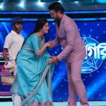 Shweta Bhattacharya Instagram - Dadagiri তে আসছি আমরা, আসছে শ্যামলি... আসছে কোন গোপনে মন ভেসেছে এর পরিবার😍 #myteam #myfamily #dadagiri #happyme #instagram #instagood #instadaily