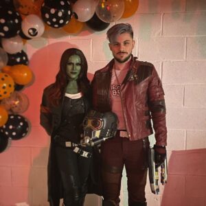 Simon Kippen Instagram - Happy #halloween people ❔🎃
.
.
#cosplay #marvel #starlord #gamora #guardiansofthegalaxy #costume #dressup