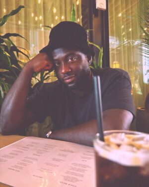 Sinqua Walls Instagram - We can’t complain about the plate being full!! When we asked God to eat! ~ TT ✨✨