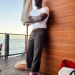 Sinqua Walls Instagram - Just a Random Summer Dump on a Saturday!! P.S. It’s hot outside 😳
