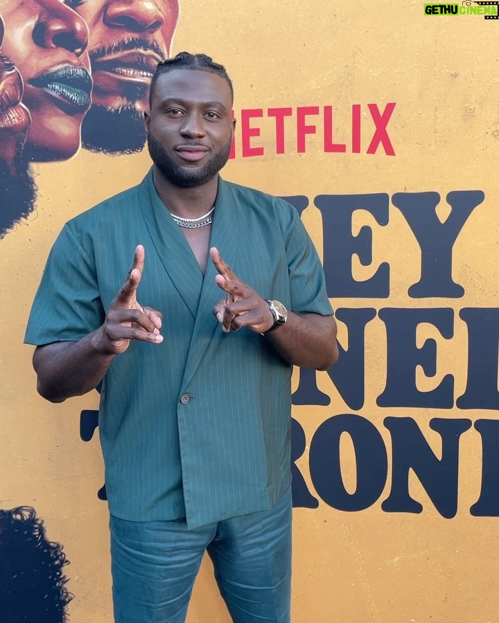 Sinqua Walls Instagram - They Cloned Tyrone!! And made a Great Film!! Such a well done!! And thoughtful film. And great work by every artist that had a hand in it. Thanks to Netflix for having me! And getting a chance to see my Blackening Brothers was Icing on cake 🫡🫡✨