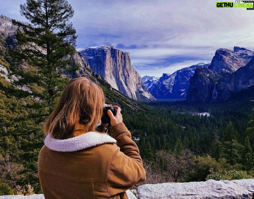 Siobhan Williams Instagram - Have you ever been to Yosemite? Go check out my photography account. It’s all 📸s of wildlife, nature, and my adventures. :) Yosemite National Park