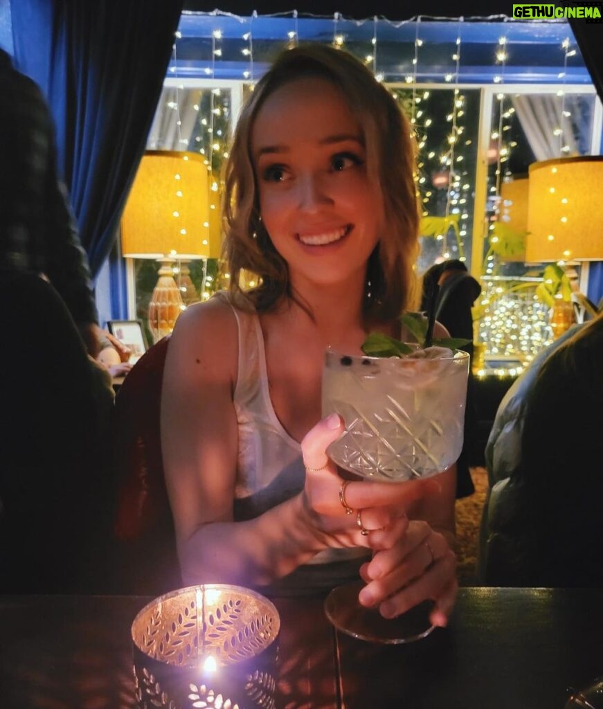 Siobhan Williams Instagram - Thank you SO much for all of your sweet birthday messages. I’m so grateful for all your support and kind words. You guys are the best. 🤍 cheers to you! . . . #thequarry