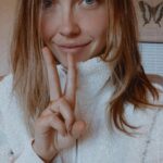 Siobhan Williams Instagram - TWO MORE DAYS until The Darkness EP is out into the world! I cannot freeeeeeaking wait!!!! . . . #thedarknessep Planet Earth