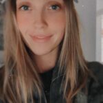 Siobhan Williams Instagram - We hit $1000 USD!!! 🎉🥳Thank you SO MUCH to everyone who bid! I am so grateful for such a loving group of awesome, caring individuals around me. I'll be DMing all the winners tonight for next steps. Comment if you want me to do more auctions in future! ❤️❤️❤️