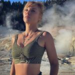 Sisse Marie Instagram - When in doubt… nature 🔥 No matter where you look, she will remind you of your strengths, power, peace, and stillness. Trust her, and she’ll echo the truth… I’m here to take it all in! You? #nature #fire #trust Bumpass Hell Boardwalk Trail