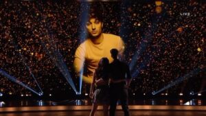 Siva Kaneswaran Instagram - ✨Some days Stay Gold Forever✨🦋

I loved every minute of this performance and I would do it again for him in a heartbeat. X

#siva #tom #thewanted #boyband #dancingonice #2023 #goldforever #iceskating #tribute
