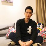 Sky Li Instagram - 踩著拖鞋上沙發 不要學我 會被念😱😱😱