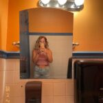 Skyler Joy Instagram - Sushi restaurant bathroom aesthetic 💯 Hollywood, California