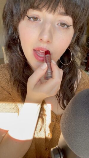 Slight Sounds ASMR Instagram - #ASMR Applying Lip Oil