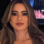 Sofía Vergara Instagram - Glam squad ❤️ @sabrinabmakeup 💄 @lightaaron 💇‍♀️ @schwarzkopf