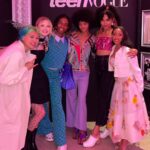 Sofia Bryant Instagram - Happy 18th @TeenVogue 🎈 #TeenVogue18 To many more <3 Styled by @britt.theodora ❤️ Top and pants @claudialiofficial Shoes @rachelcomey