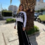 Sofia Pavlidou Instagram – Σήμερα ήταν σαν  να μπήκε η Άνοιξη 🌺
Ήλιος ο θεραπευτής και φοίνικας ο γητευτής (να τη και η ρίμα😂)
Έκανα ένα διάλειμμα από την εργασία για να τους απολαύσω 🌞🌴 

#sun #sunnyday #palm #spring #springvibes #takeabreak #love #blessed καπου μεσα στην πολη