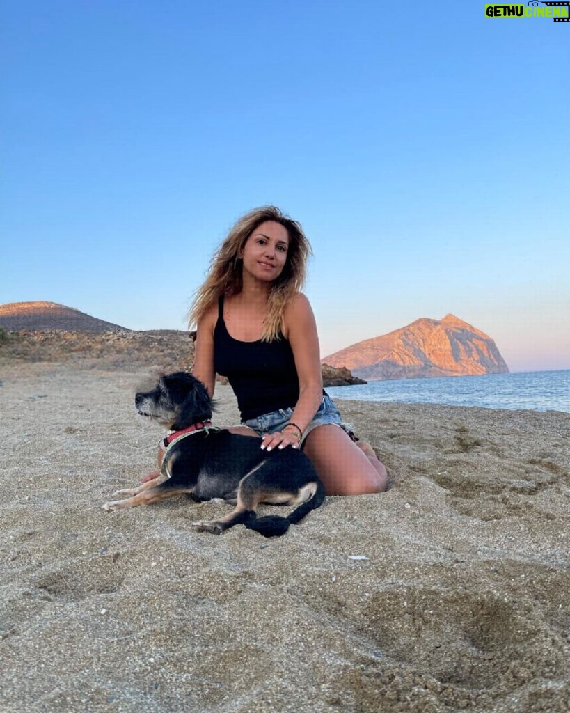 Sofia Pavlidou Instagram - The secret to happiness Spend time alone or with animals than ignorant individuals 😉 #happiness #love #lora #aris