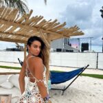 Sommer Ray Instagram - 💛🫶🏻🌴☀️💫🌊 Gulf Shores, Alabama