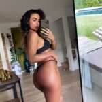Sommer Ray Instagram - haven’t posted mirror selfies in forever so hey @shopsommerray